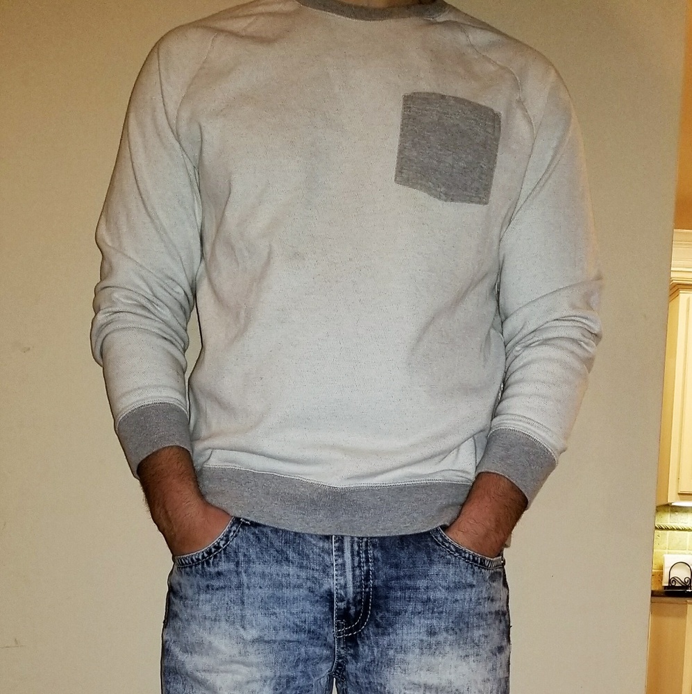 Sweatshirt - Picture 2 of 3